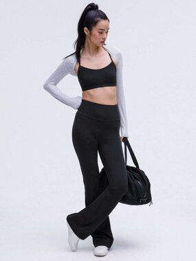 Groove Nulu Super-High-Rise Flared Pant Short (Black, Size 4)